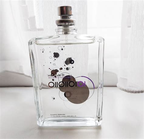 molecule 01 perfume for men.